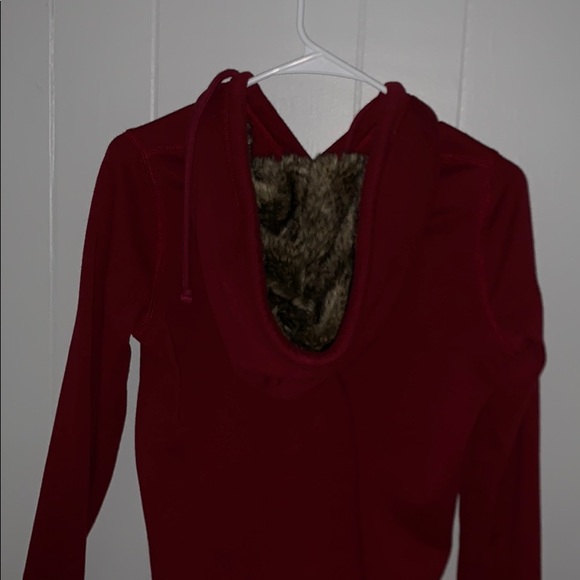 Red Hollister sweatshirt - Picture 3 of 3